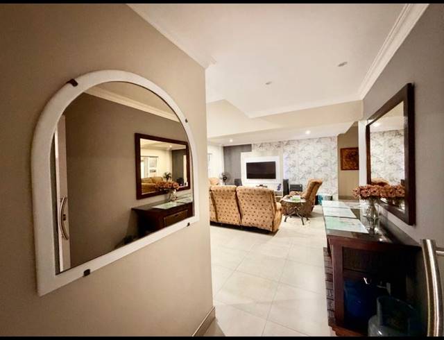 3 BEDROOM HOUSE FOR SALE IN VANDERBIJLPARK SW 5